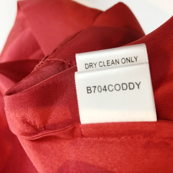 BCBG MaxAzria Coral Silk Embroidered Top Small - Picture 8 of 8